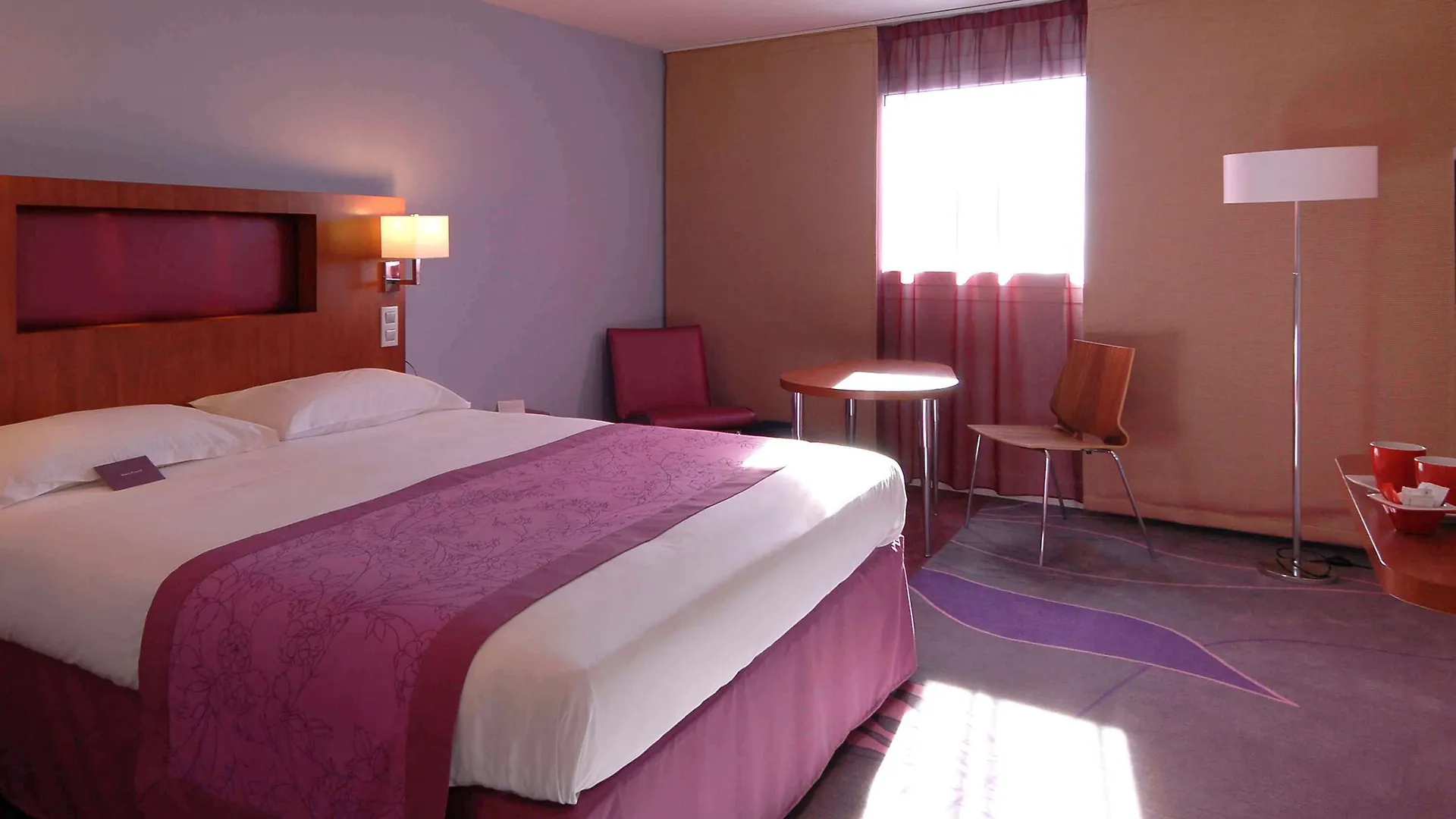 Mercure Cannes Mandelieu Hotel